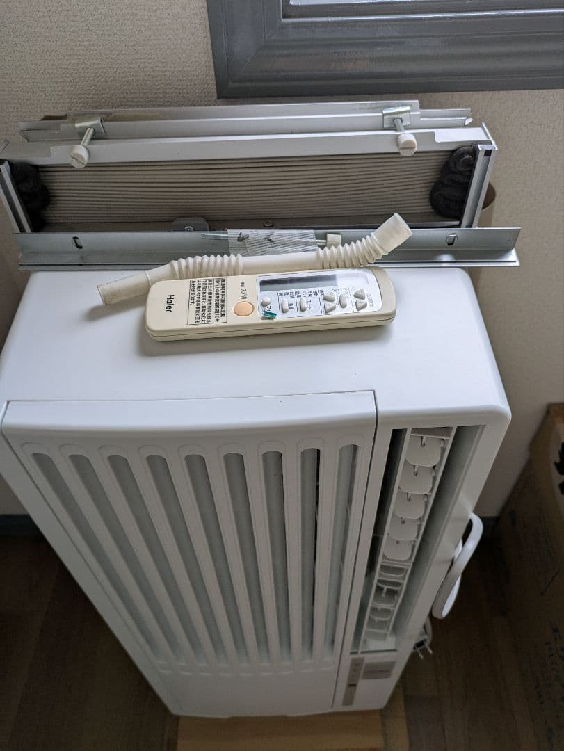 ハイアール　ルームエアコン　窓エアコン 2022年製 JA-16w