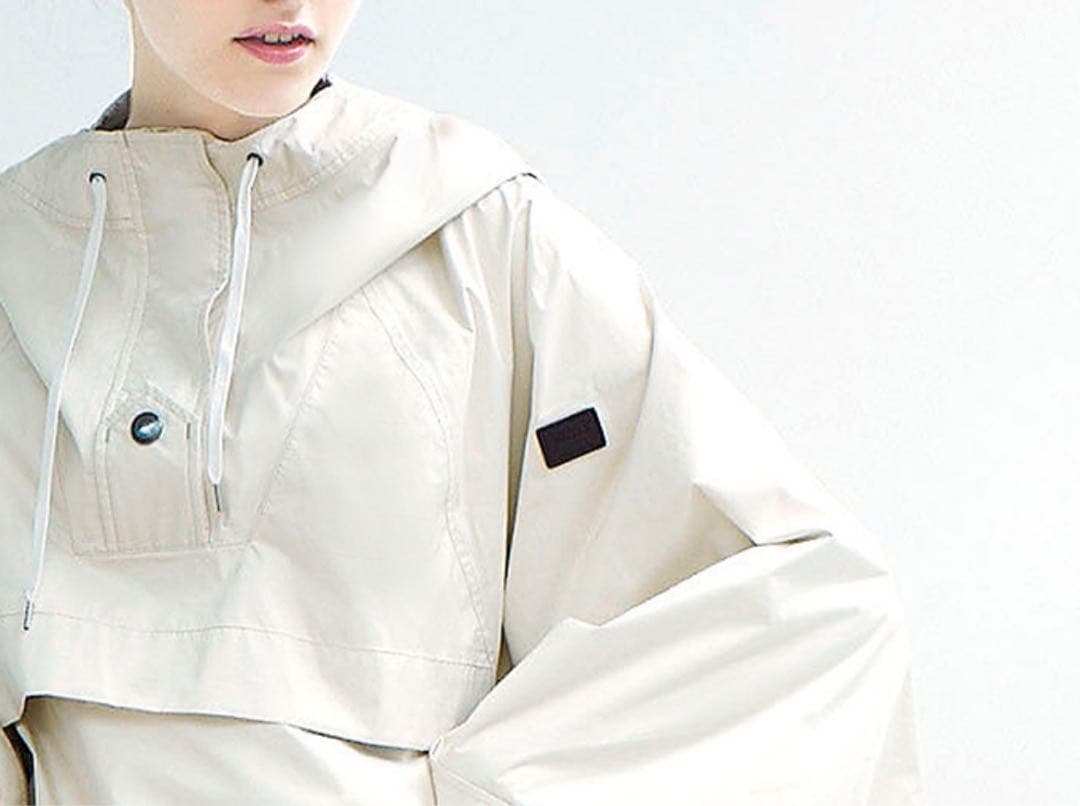 お値下げ　エーグル　未使用　フード付きポンチョ