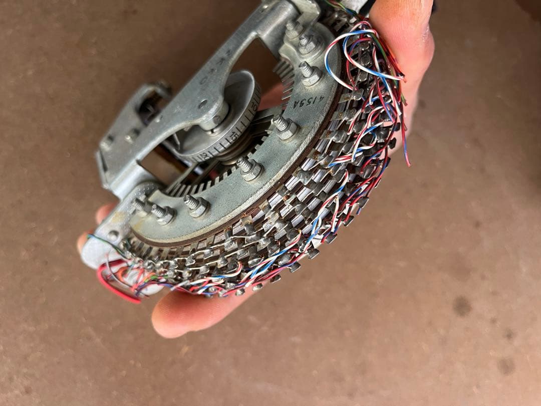 Uniselector ステップバイステップ交換機 ラインセレクタ 電話交換機