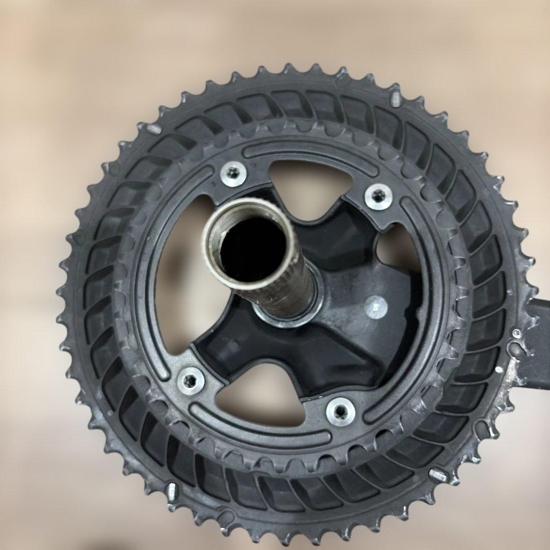 SHIMANO 105 クランクセット 52-36T