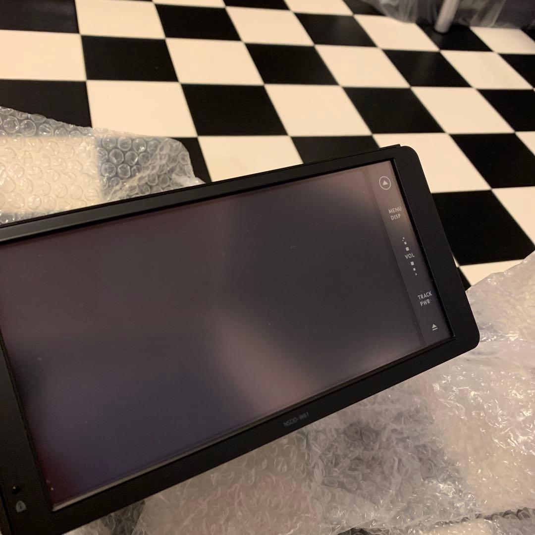 トヨタ純正ナビ7インチ　voxy 70