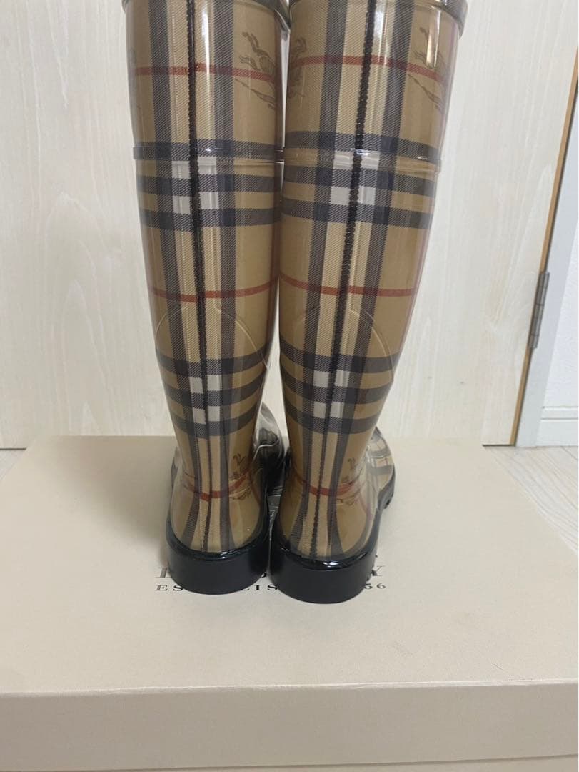 本日限定お値下げ¥10,000→8,500チェック柄ラバーレインブーツ