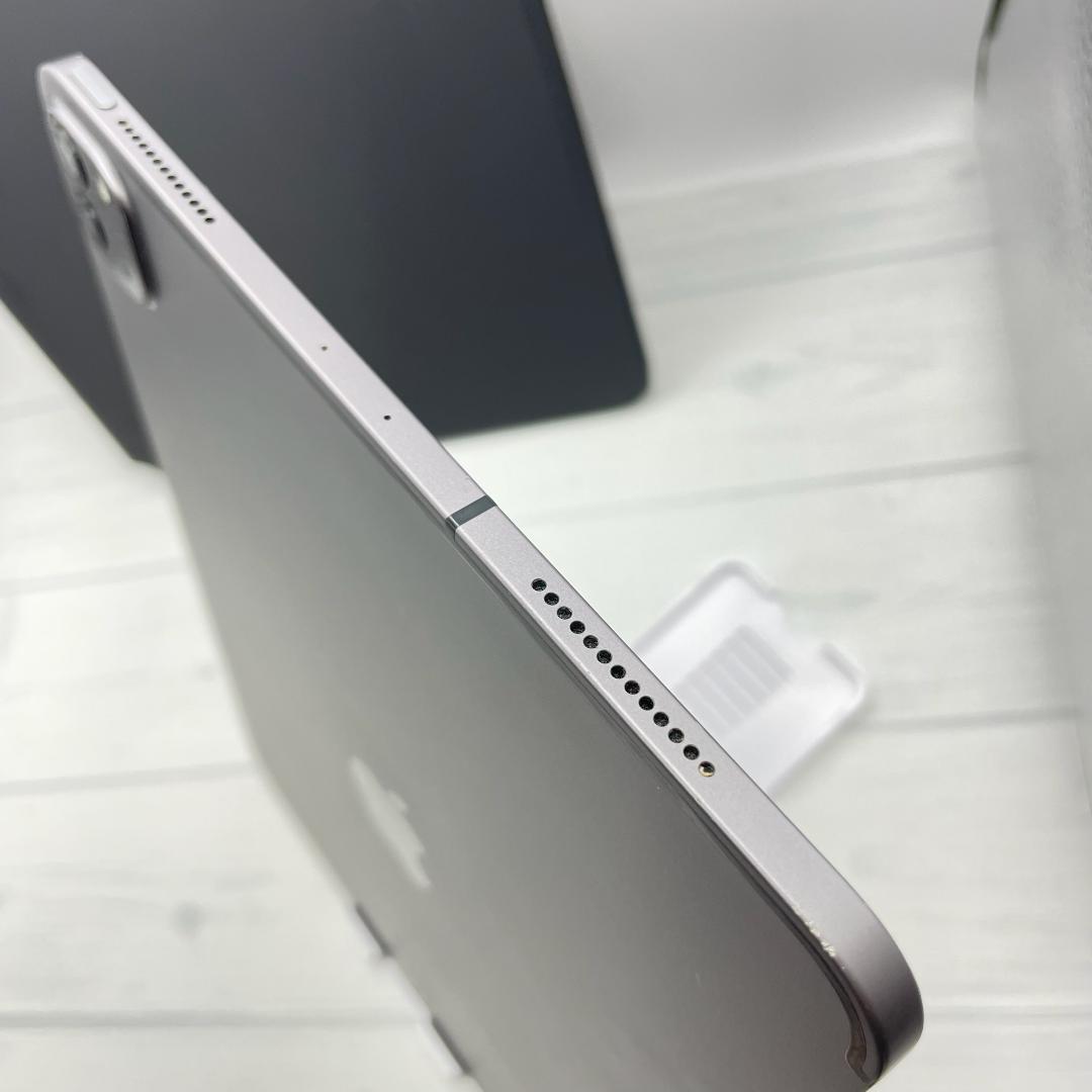 【美品】セルラー iPad Pro11 第2世代 純正マジックキーボードセット