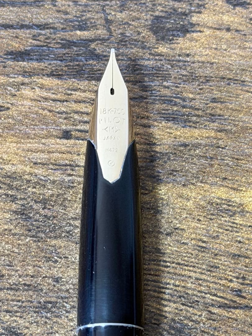 試筆のみ　1972年製　初代カスタム　高級天然　カエデ 大型18金 万年筆　中字