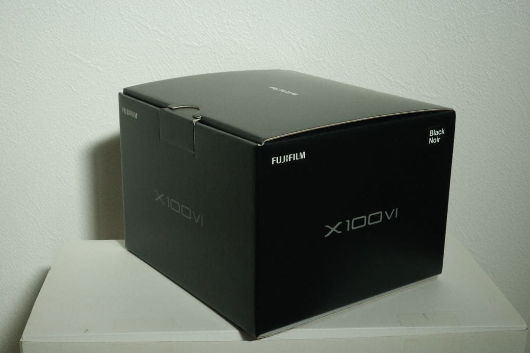 Fujifilm X100VI BLACK（多言語版）保証あり