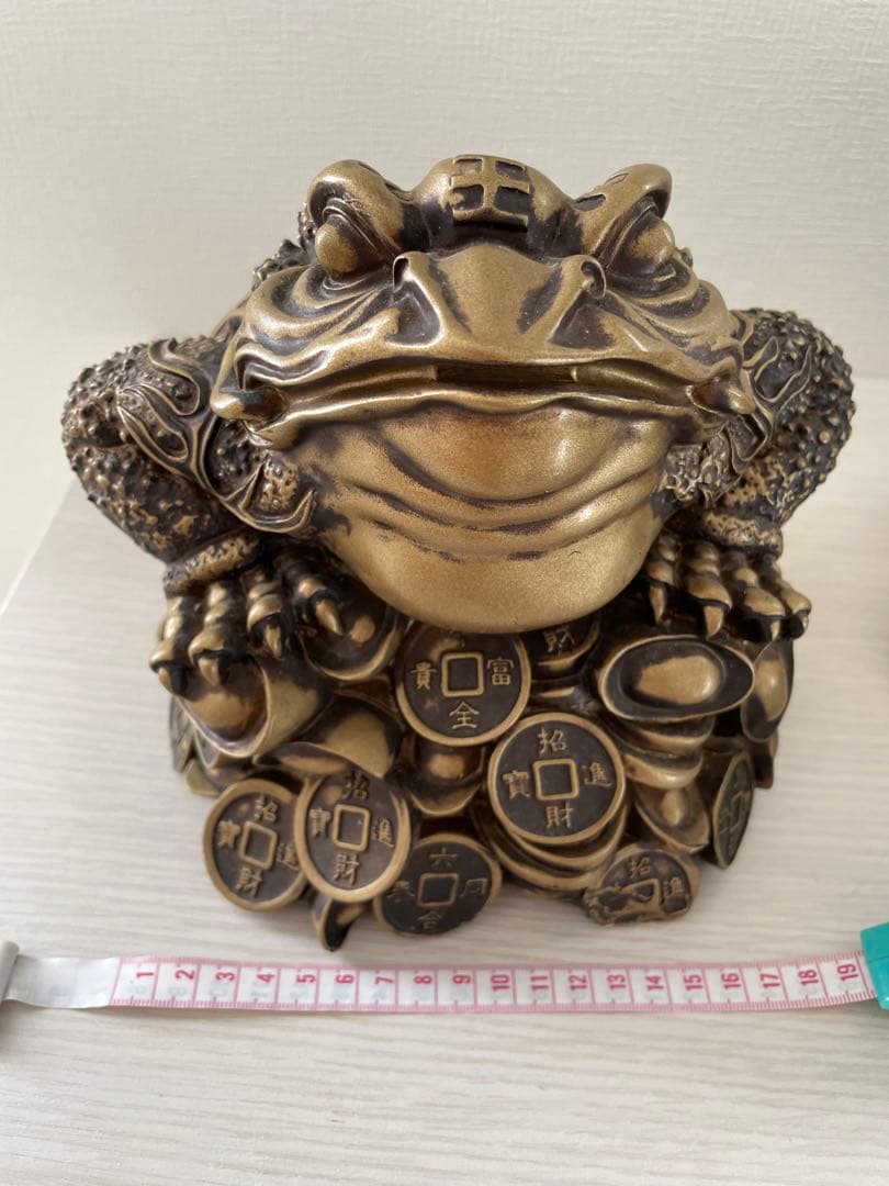 カエル　置物　縁起物　風水