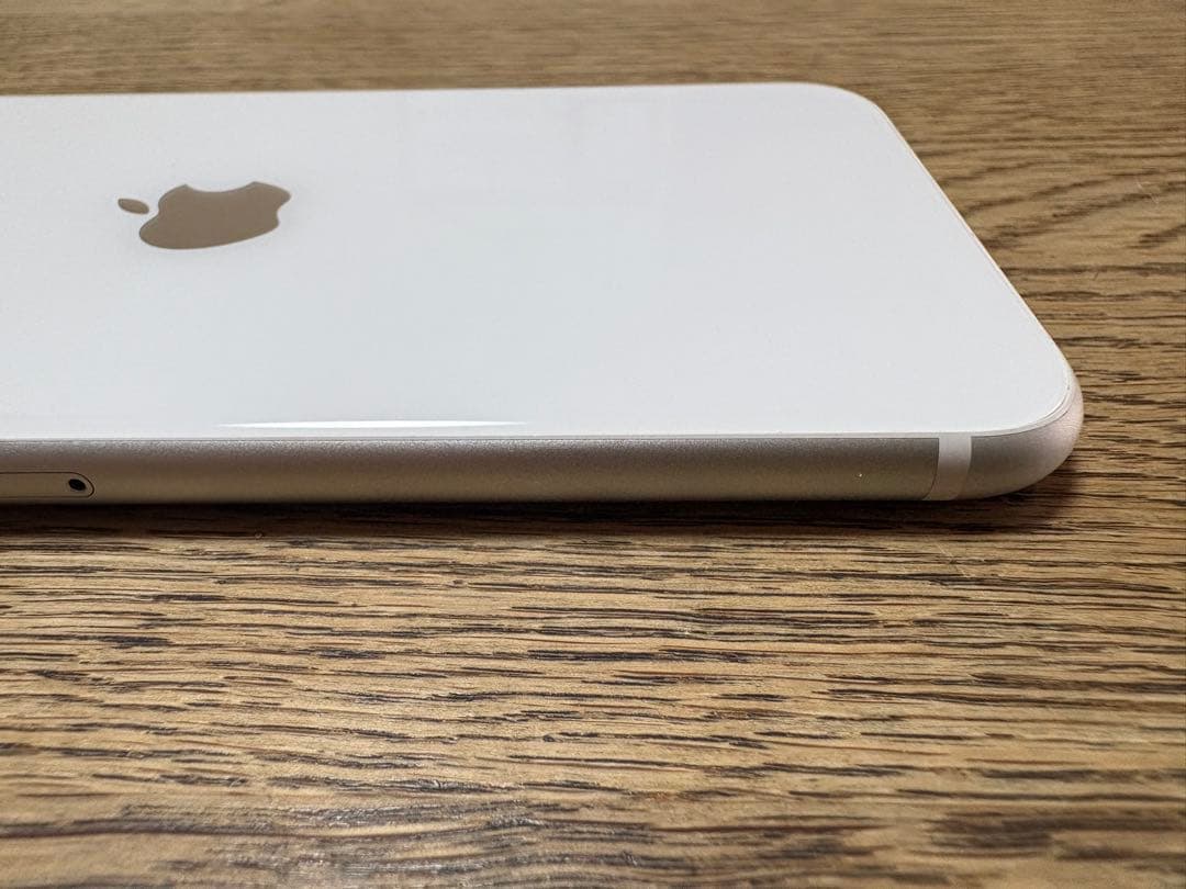 iPhone SE2 ホワイト128GB SIMフリー MXD12J/A