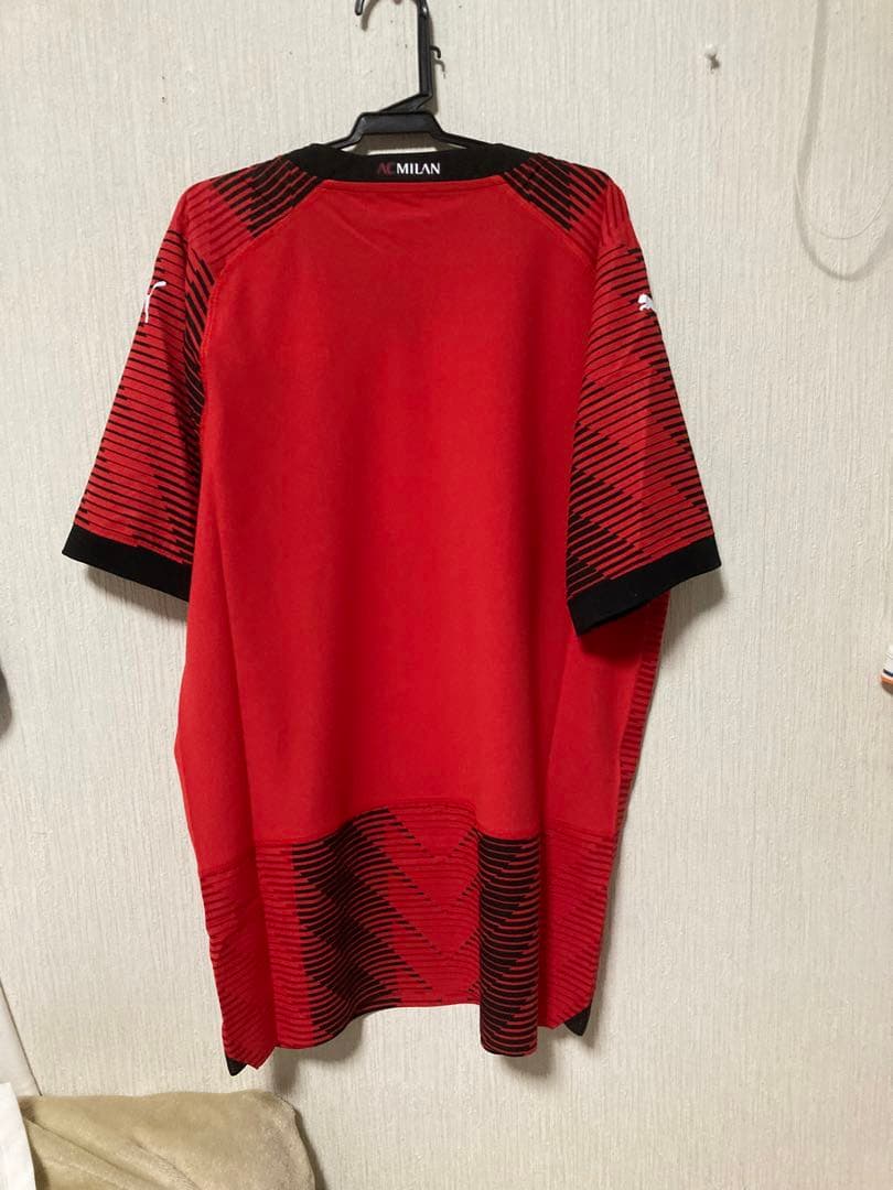 新品タグ付き ACミラン オーセンティックユニフォーム 23-24