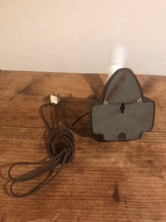 無相創　古いスタンドライト