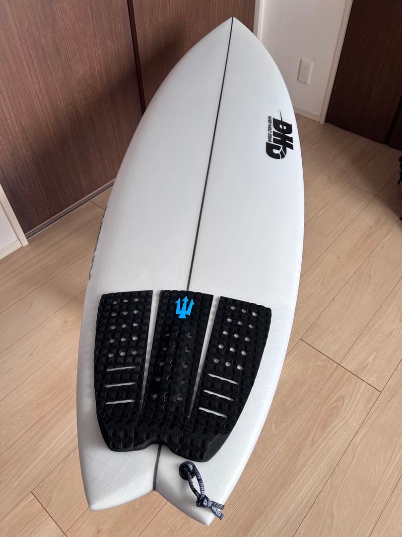 DHD フェニックス スワロー 5'8\" 31.5Lサーフボード　新古品