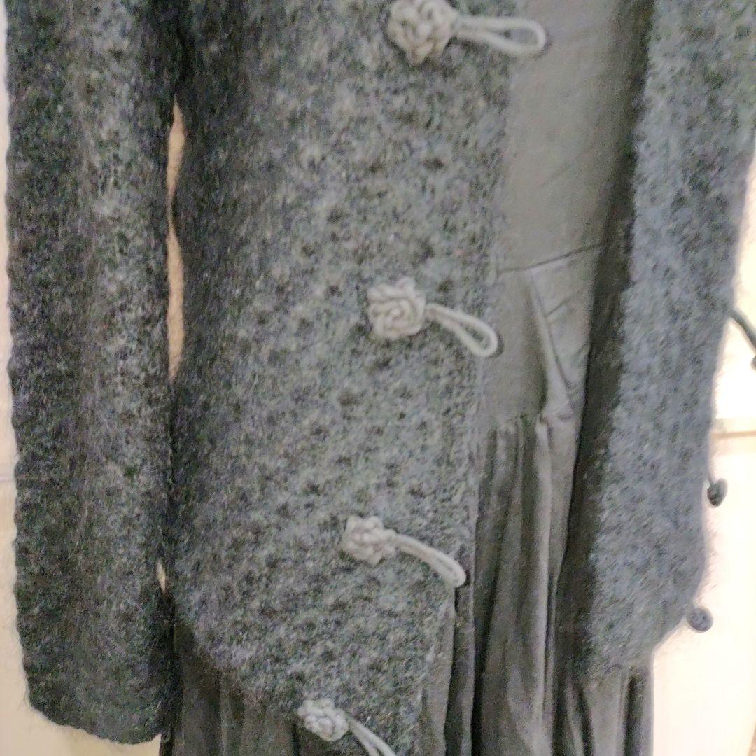 ワンダフルワールド　黒に豪華な花モチーフ付　モヘヤカーディガン 難有り