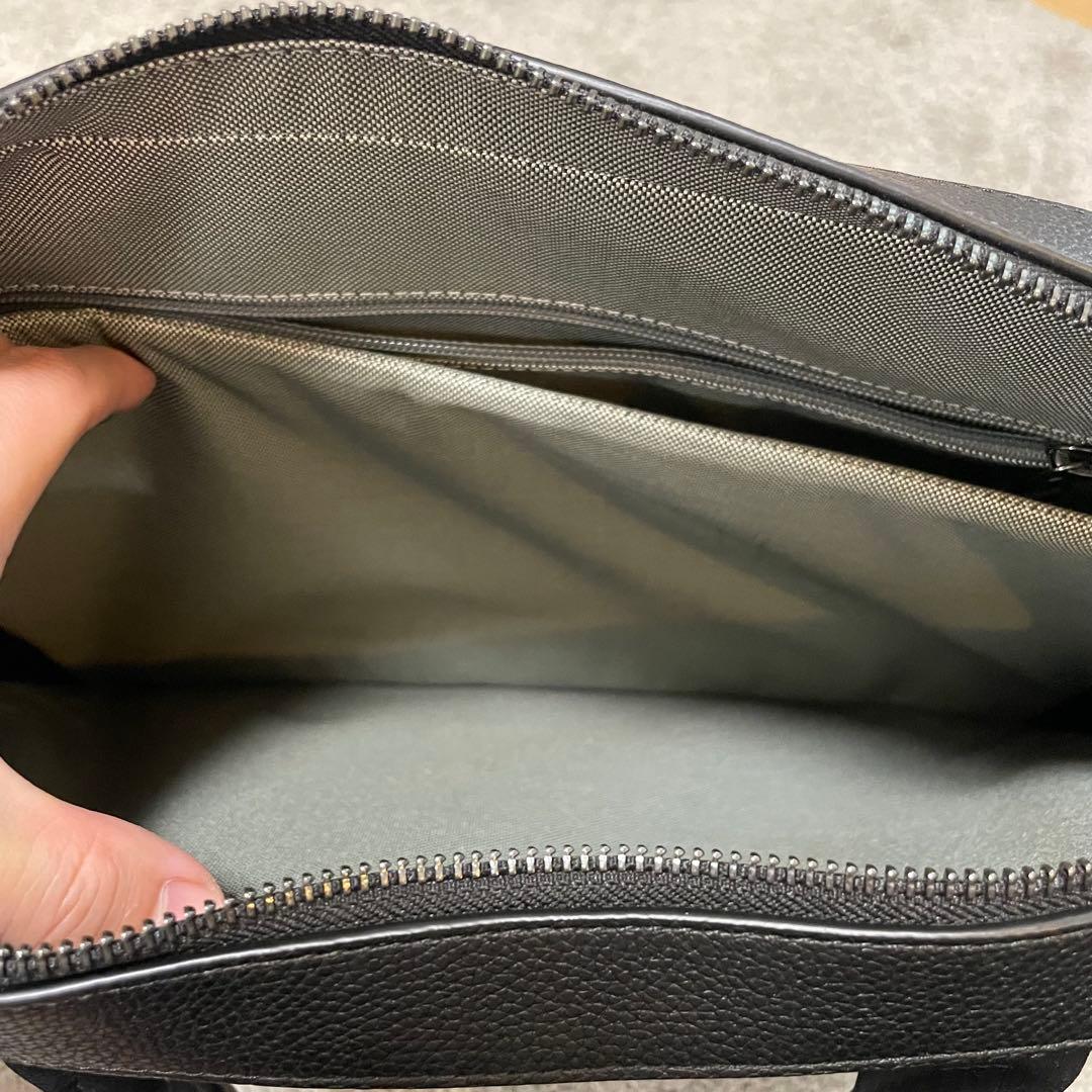 現行品　COLE HAAN バック　ビジネス　ブリーフケース　レザー　大容量