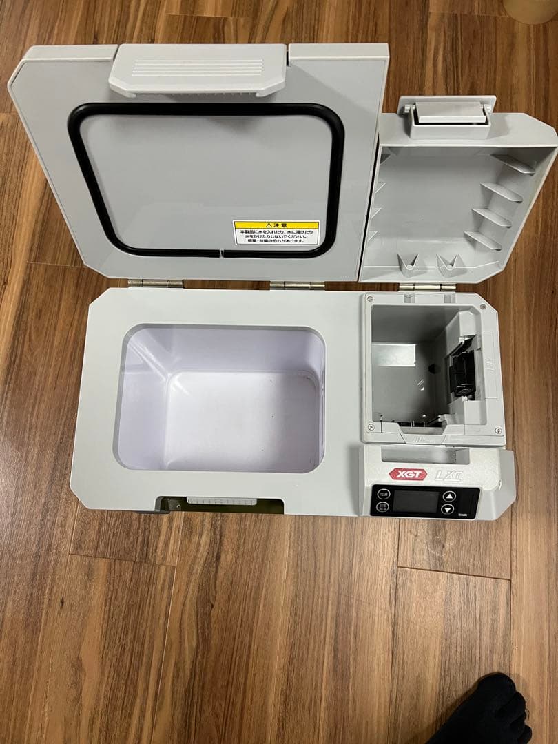 Makita 冷温庫 CW003G オリーブ