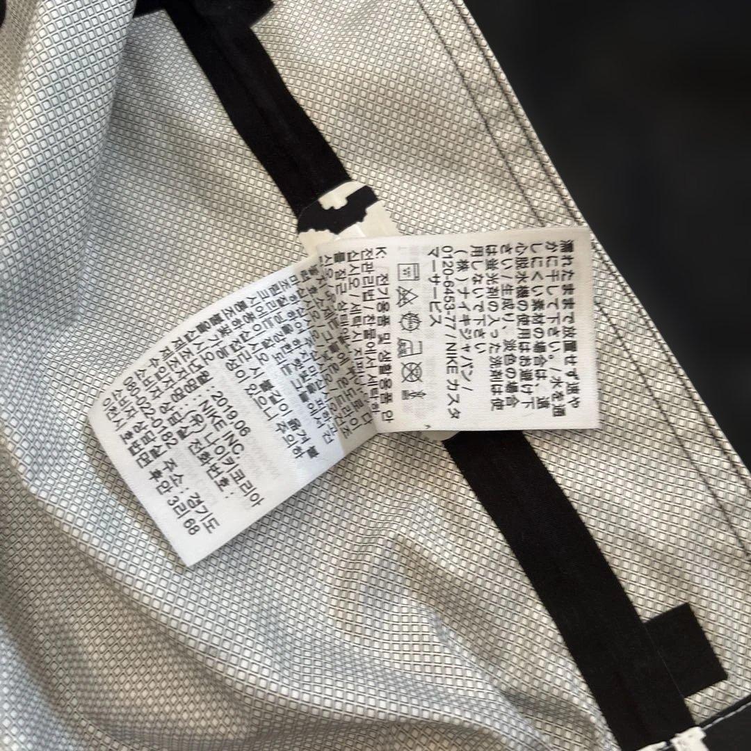 NIKE ACG : パッカブル レインジャケット 黒/白系 ゼブラ柄　Lサイズ