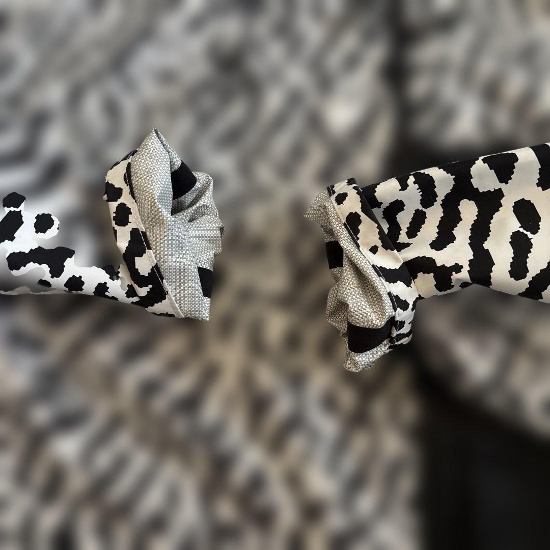 NIKE ACG : パッカブル レインジャケット 黒/白系 ゼブラ柄　Lサイズ