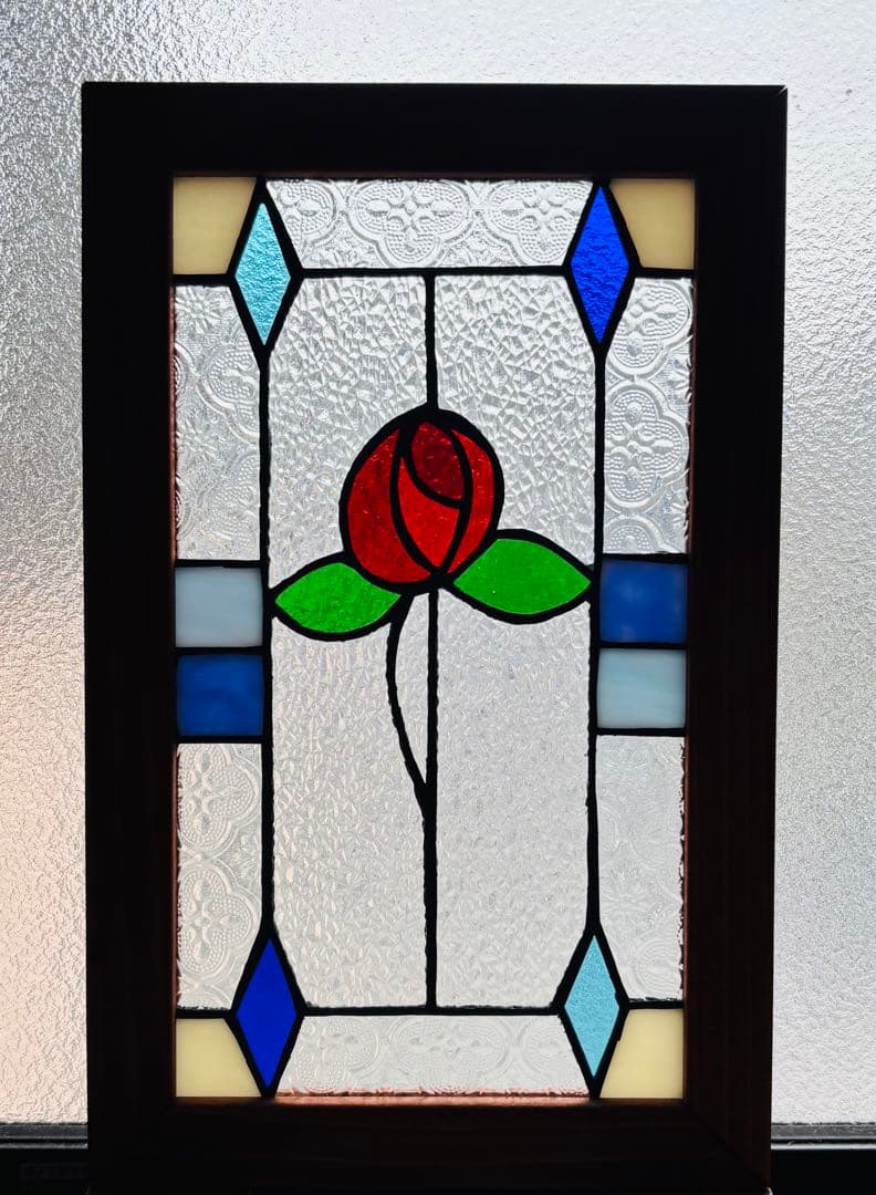 赤薔薇とブルーダイヤのステンドグラスパネル　木枠付き