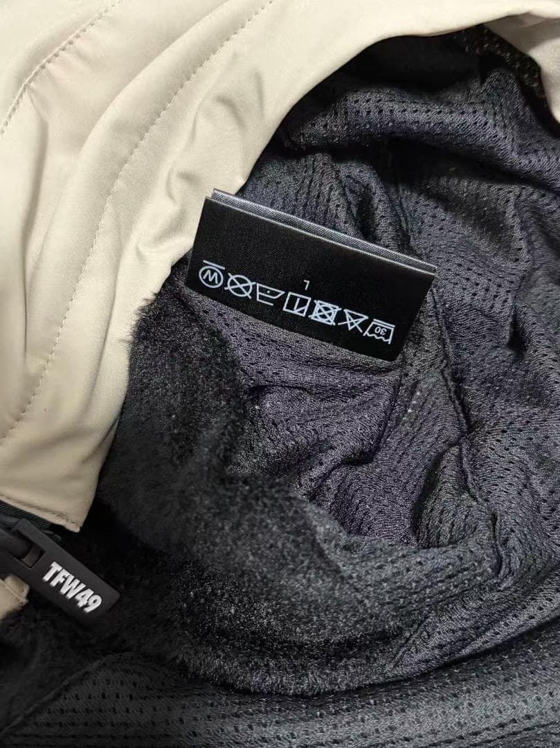 L 完売色 新品 TFW49 OCTA INSULATED PARKA ベージュ