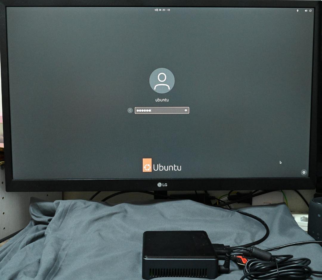 Intel NUC7i7DNKE ミニPC 32GBメモリ