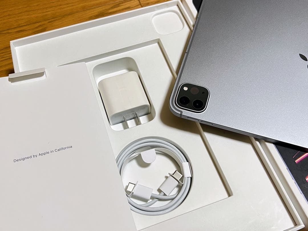 iPad Pro 11インチ M2チップ（第4世代）Cellular+Wi-Fi