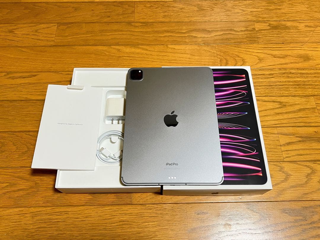 iPad Pro 11インチ M2チップ（第4世代）Cellular+Wi-Fi