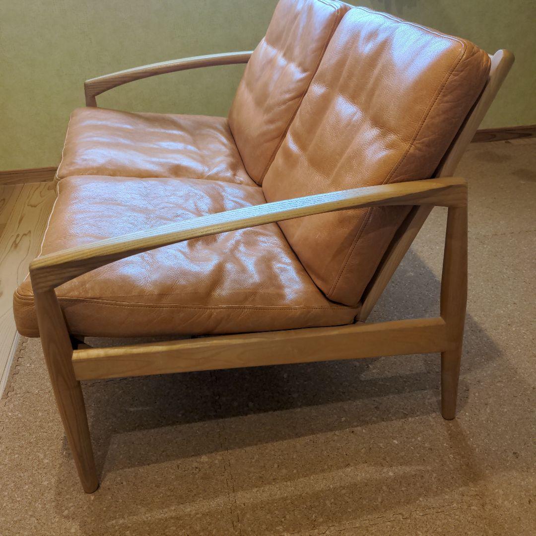 宮崎椅子製作所　ペーパーナイフソファ　２人掛け　 羽毛クッション