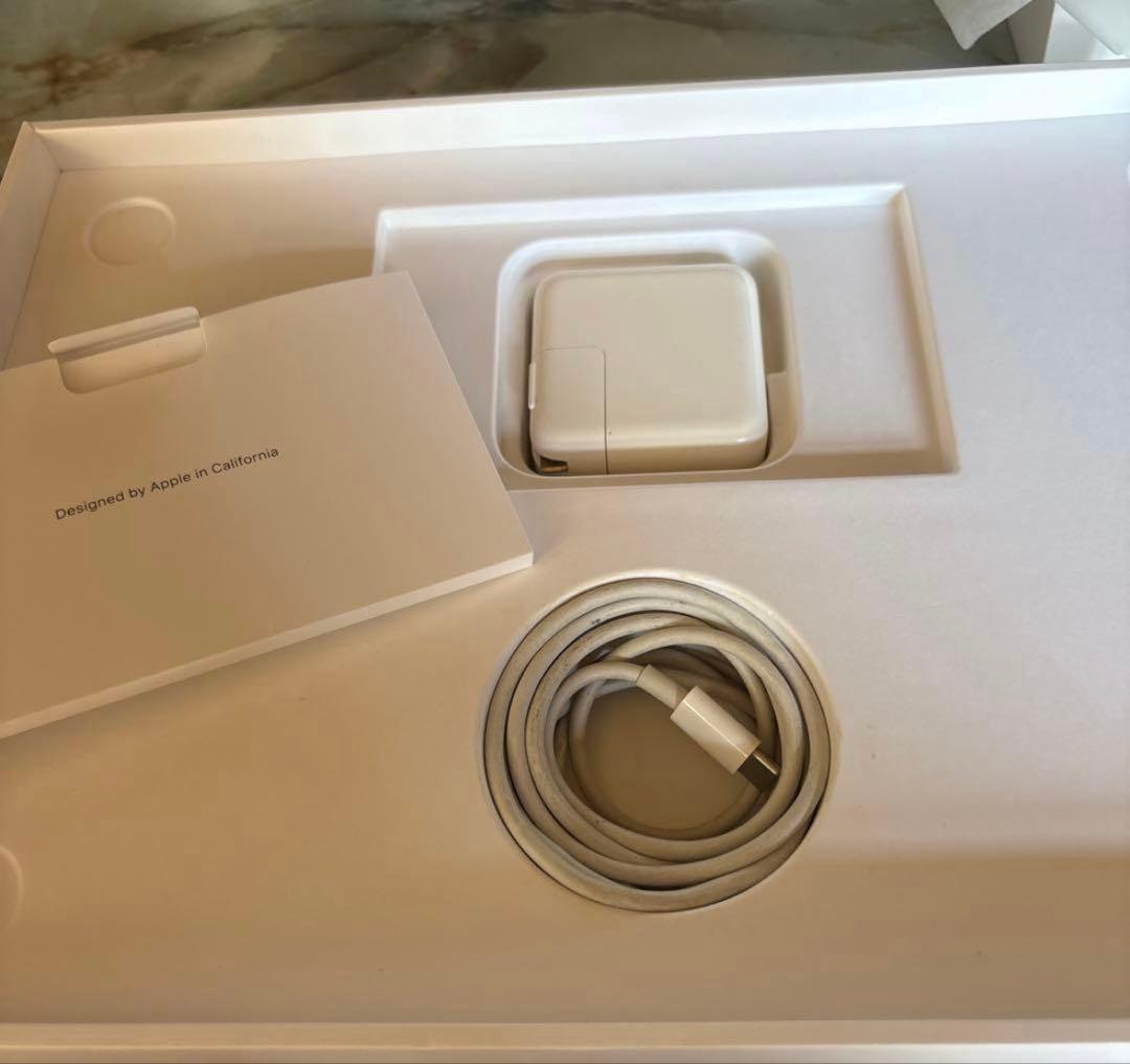 MacBook Air 2020 intel i5 メモリ8G 256GB