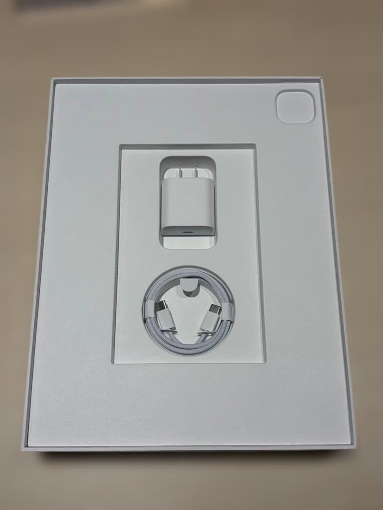 【美品】M4 iPadPro 11インチ Wi-Fi　シルバー　2024年