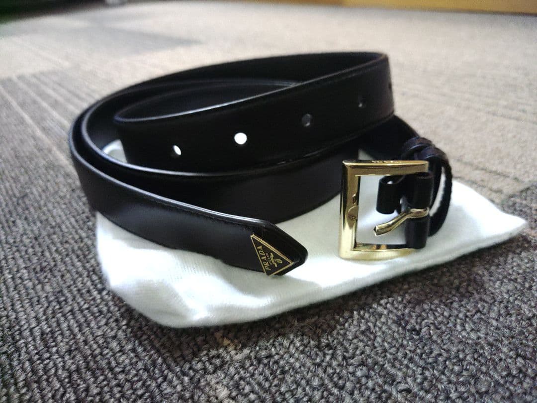 PRADA レザー ベルト 黒