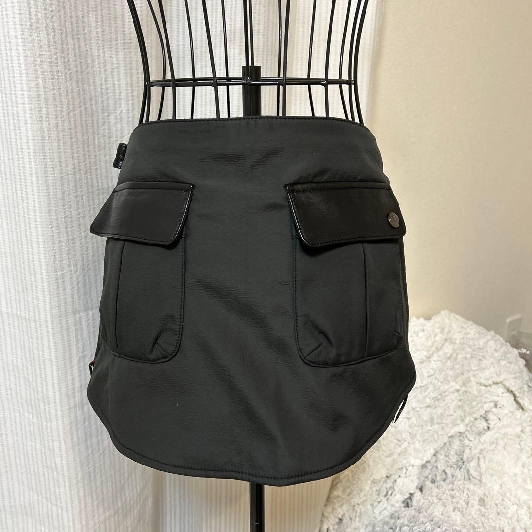 VIVIENNETAM ボディスカート山羊皮 1番外側ボタンでウエスト37×2㎝