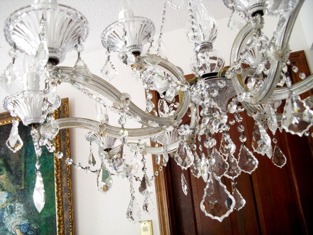 チェコ・ボヘミアンクリスタルガラス☆１２灯シャンデリア☆七色に輝く高純度・高品質