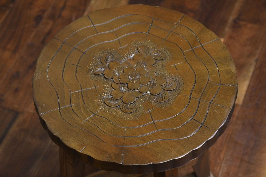 EHK15 伝統工芸 軽井沢彫り スツール 桜彫刻 細密彫刻 丸椅子 飾り台