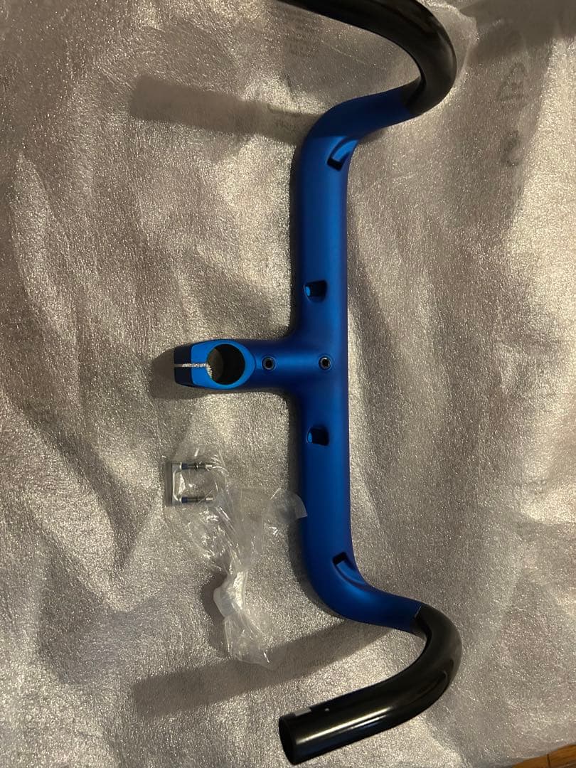 Magnus H.01 エアロ一体型ハンドル（旧モデル）