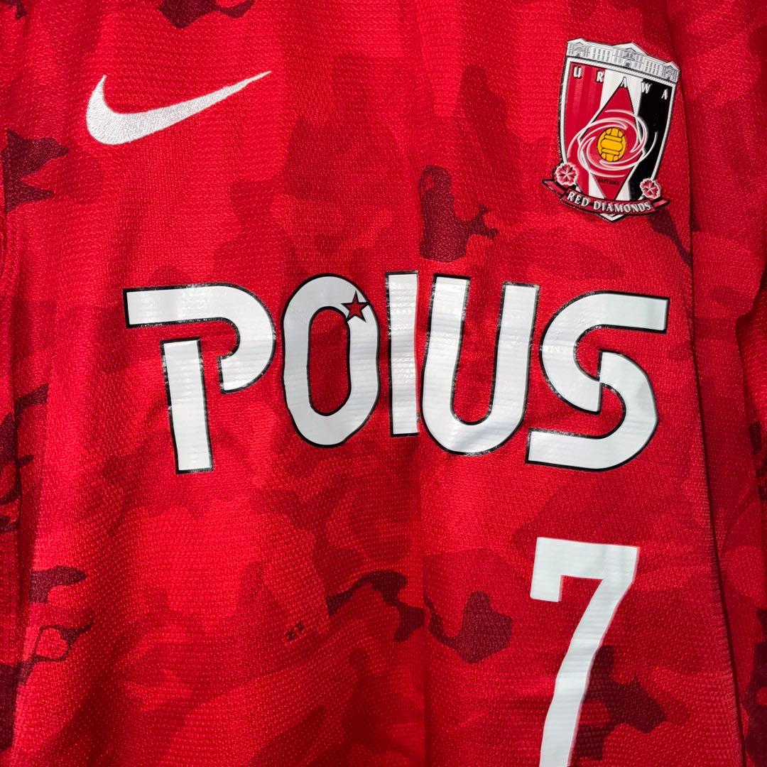 浦和レッズ　NIKE ホームユニフォーム　7番