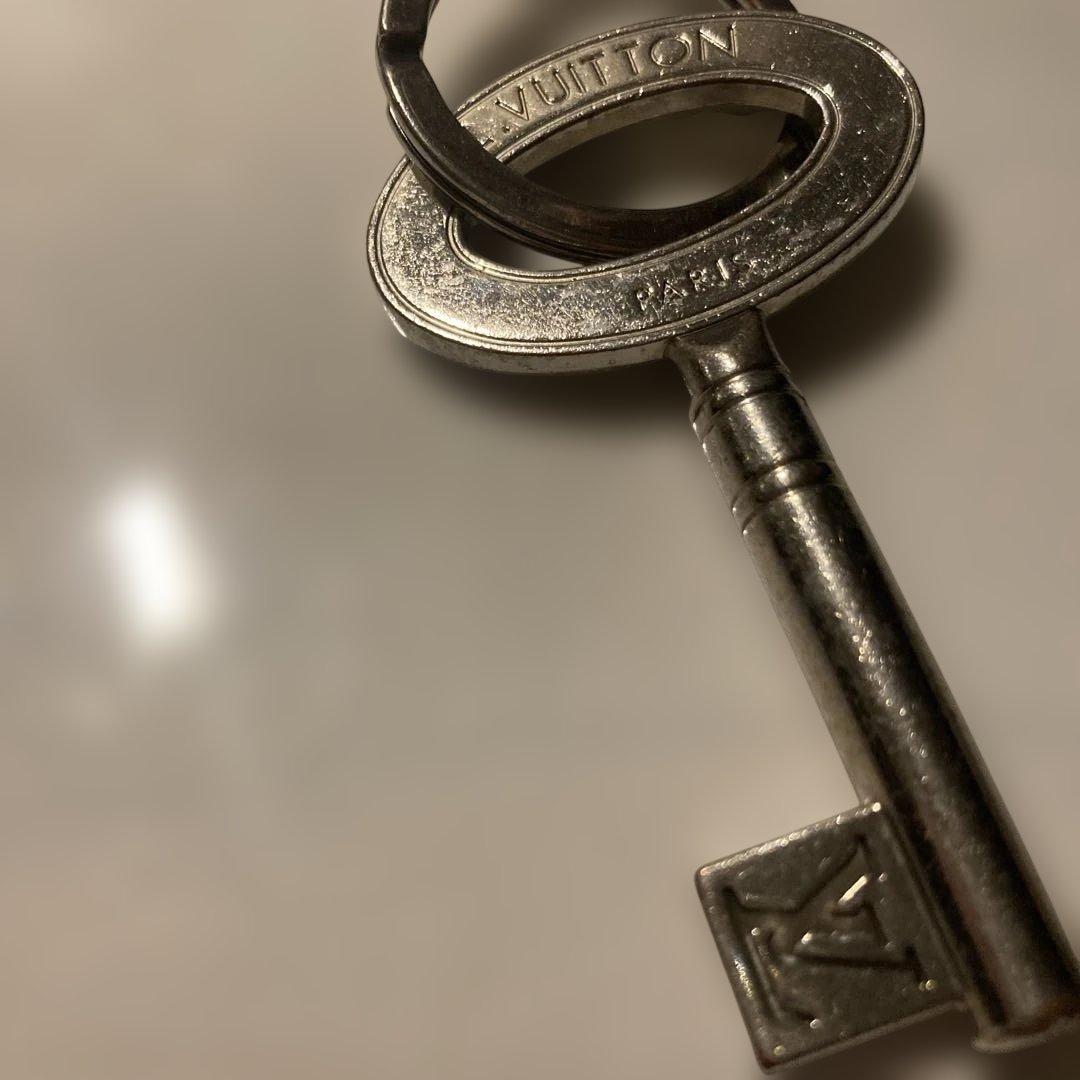ルイヴィトン キーホルダー　&ラベンダー翡翠