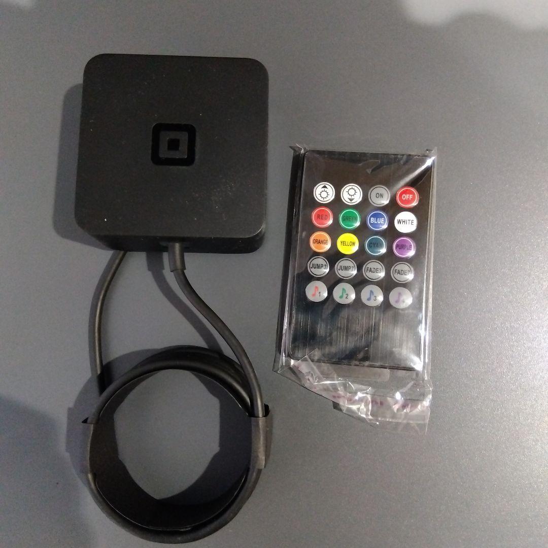 Square スマートフォン型デバイスとリモコン
