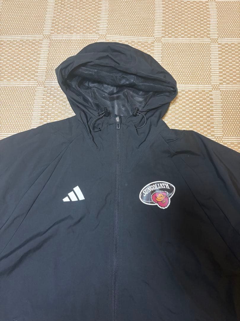 キャラメル　東京サントリーサンゴリアス adidas ナイロンジャケット