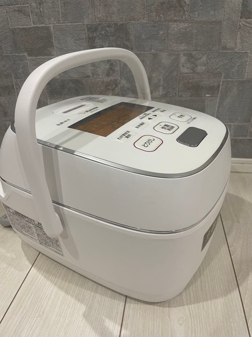 ZOJIRUSHI 圧力IH炊飯器 NW-PS10型　5.5合　炎舞炊き