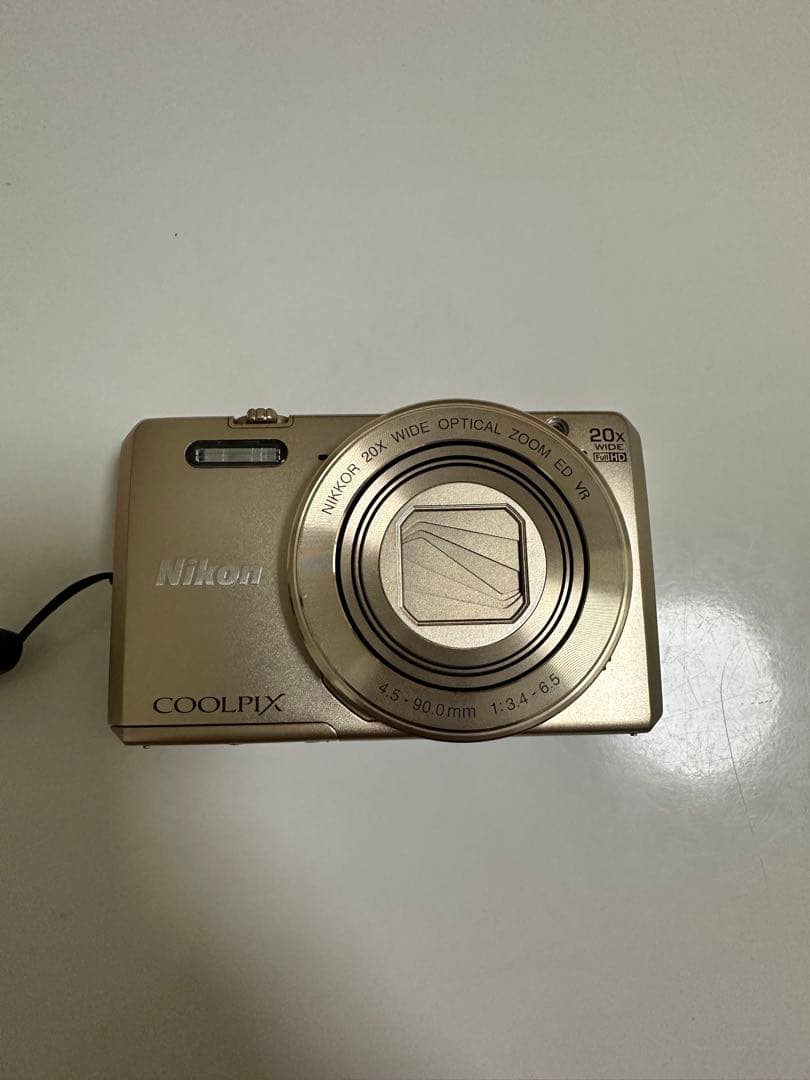 Nikon ニコン　コンパクトデジタルカメ　COOLPIX S7000 美品