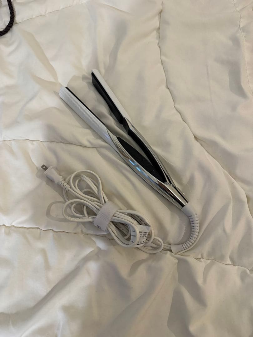 ★セール★ 美品　ReFa ストレートヘアアイロン ホワイト/シルバー