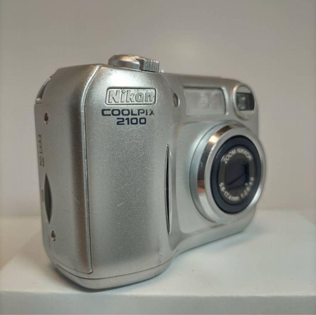 【お得！】ニコン COOLPIX 2100 オールドデジカメ オールドコンデジ