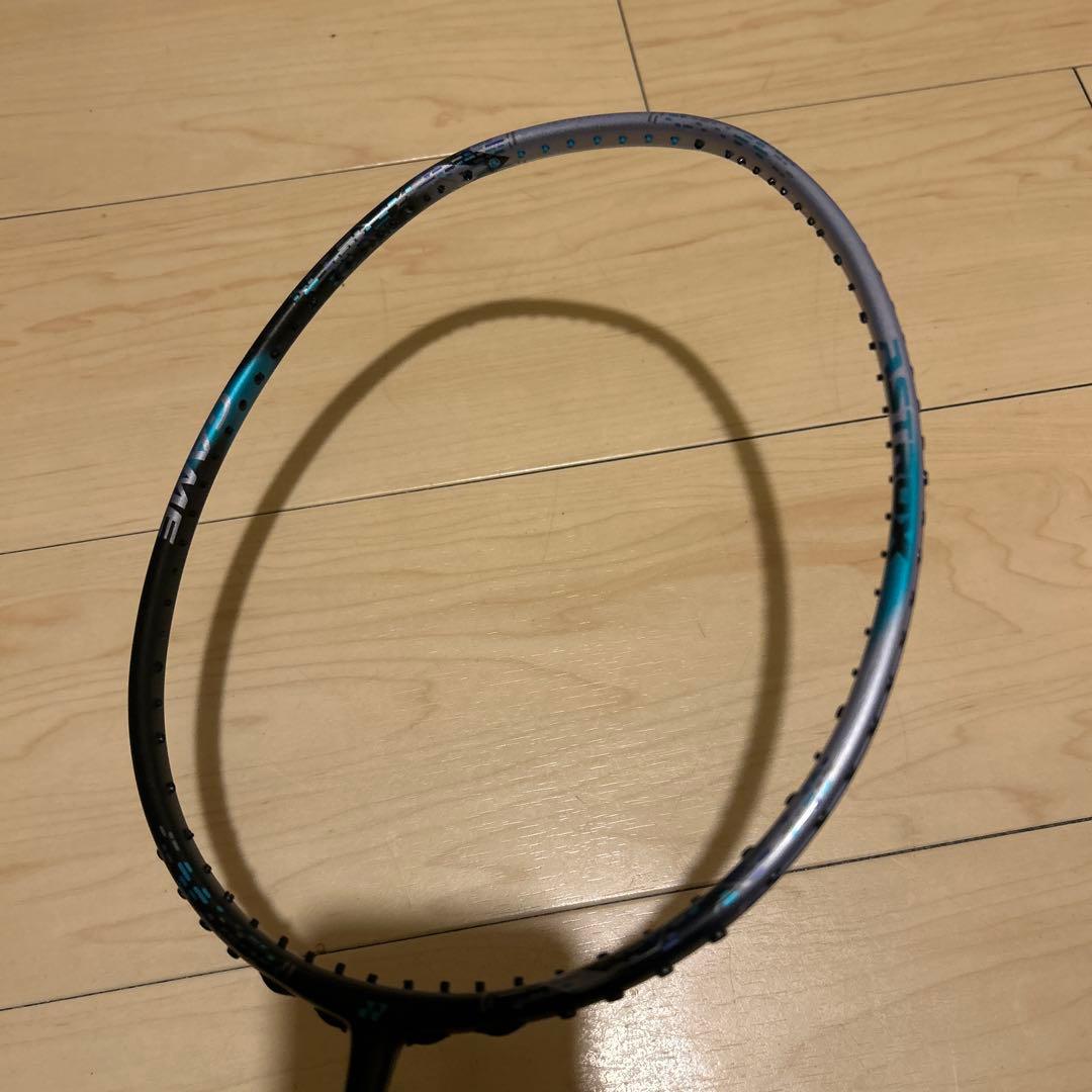 バドミントンラケット シルバーと青