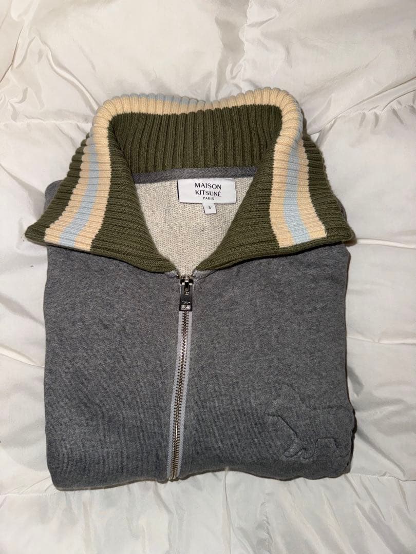 maison kitsune スウェット　ボンバージャケット