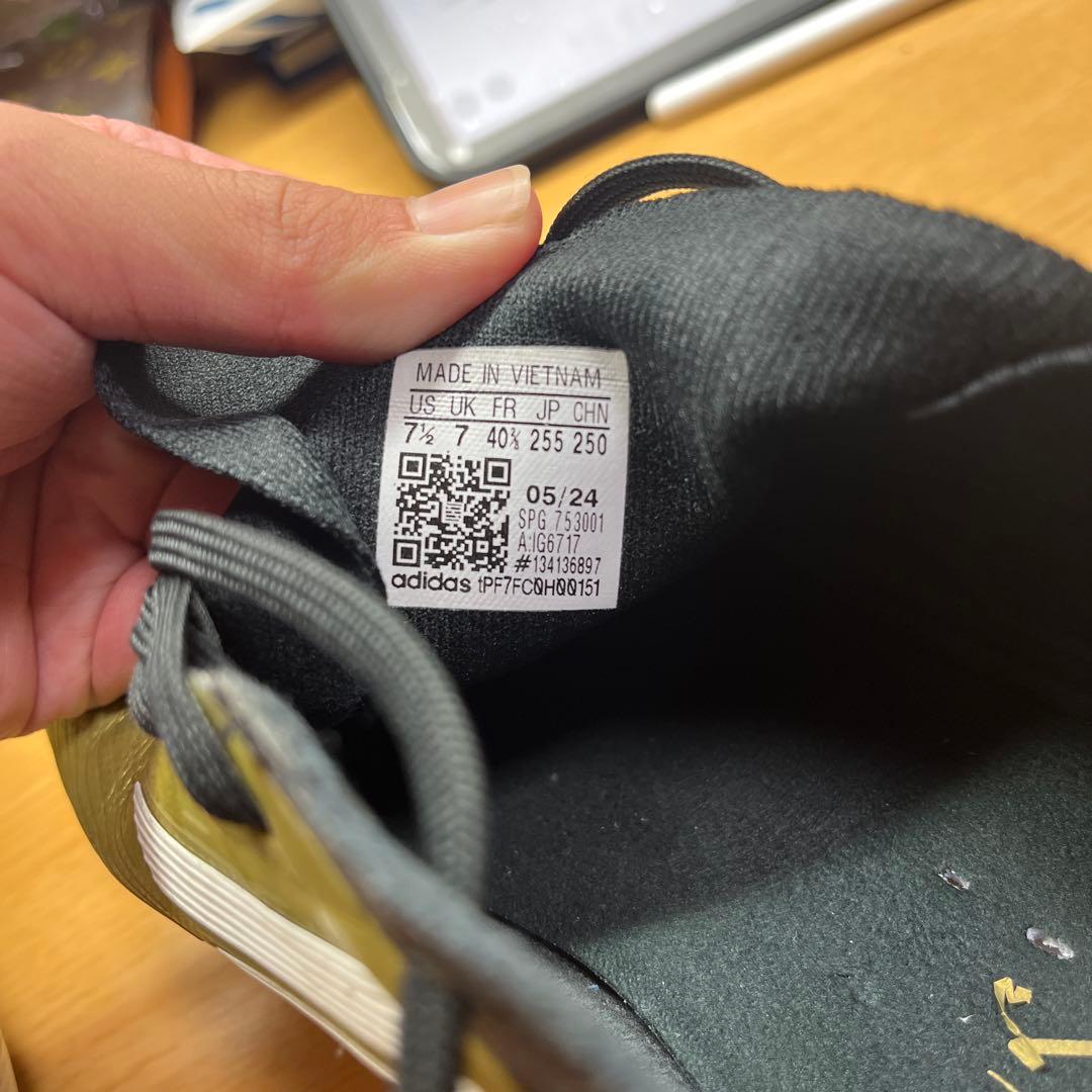 adidas F50 メッシモデル ゴールド/ブラック