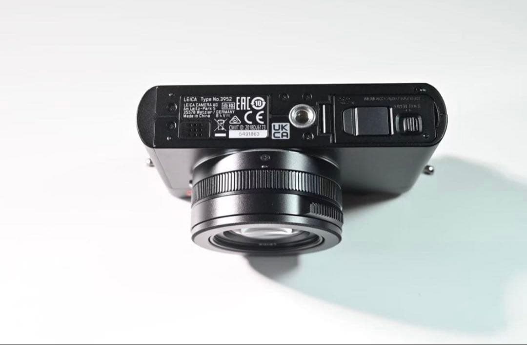 Leica dlux 7 純正フラッシュ・オートキャップ・予備バッテリー付き