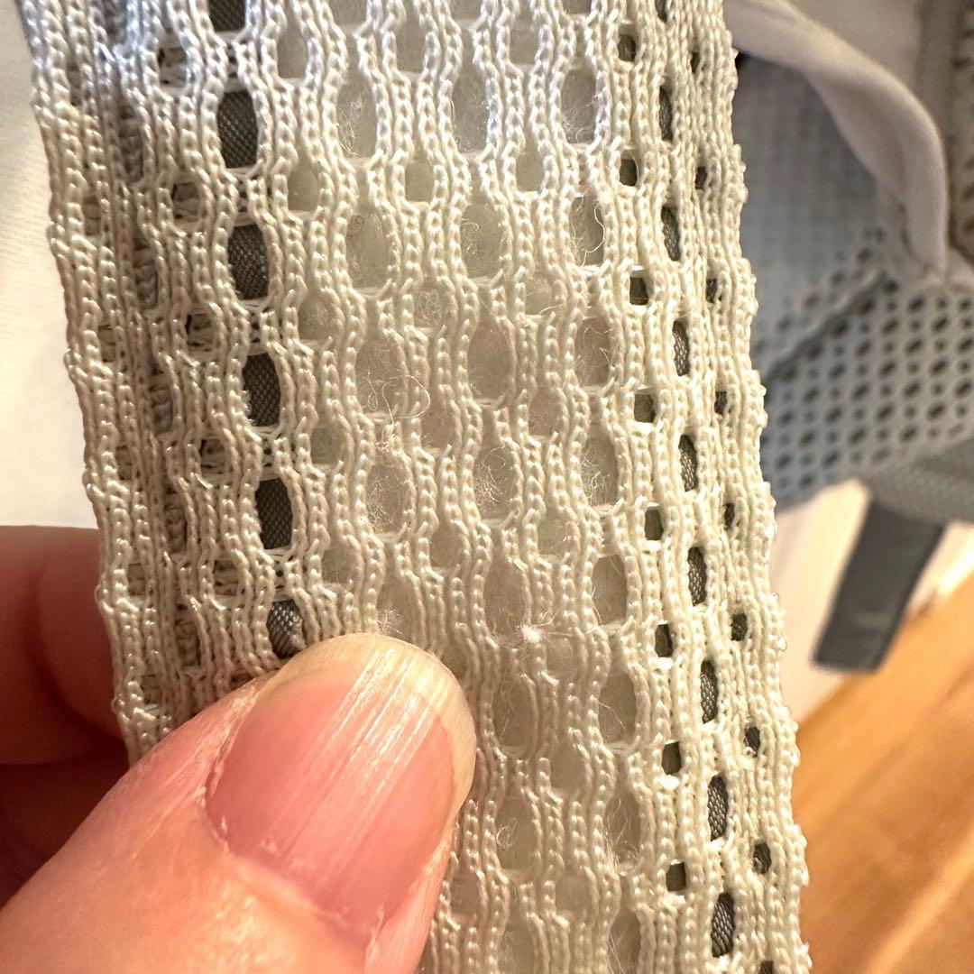 ベビービョルン ハーモニー （クリーム）よだれカバー付き