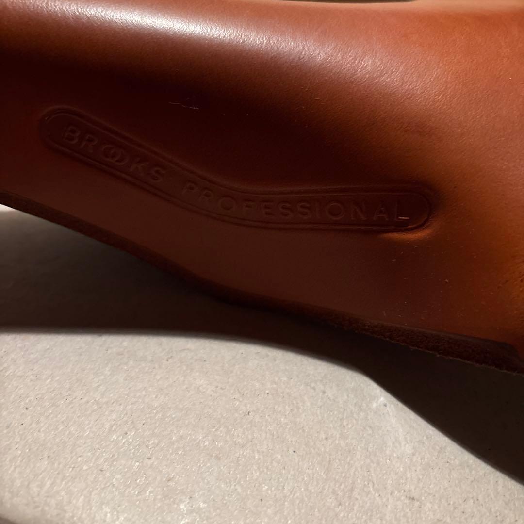 BROOKS ハニー レザーサドル 鋲付き