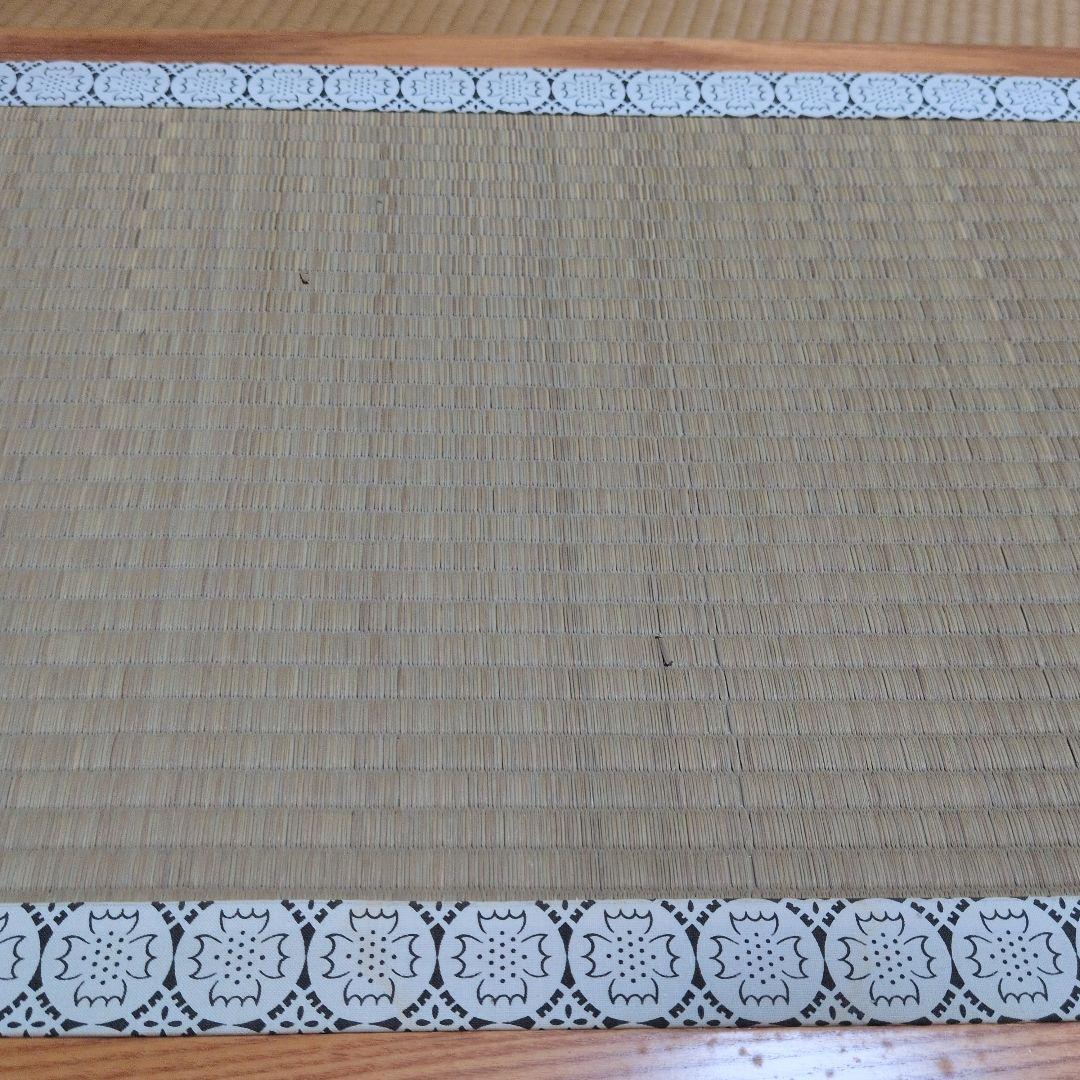 い草製 ケヤキ塗り人形用飾り台 約74cm x 47cm