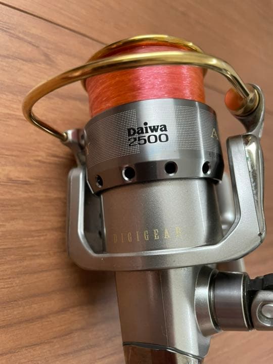 ダイワトーナメントエアリティー2500 オーシャンマーク浅溝スプール付き