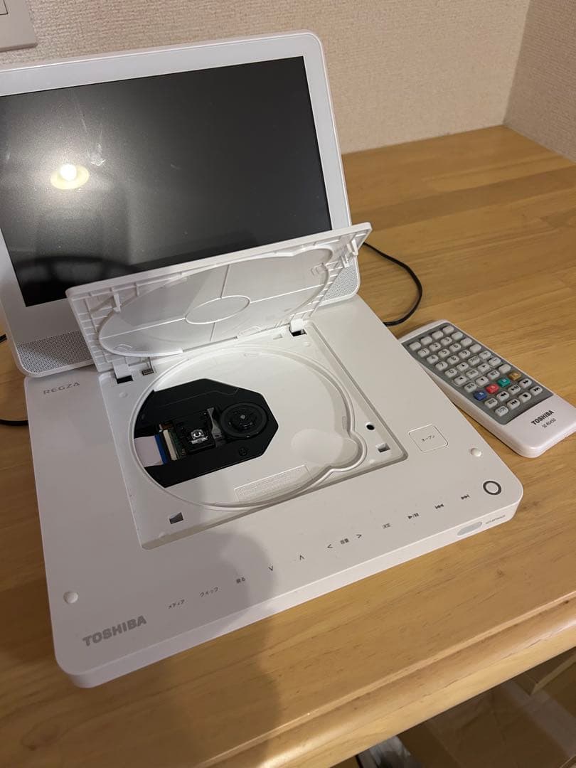 TOSHIBA REGZA ポータブルブルーレイプレーヤー