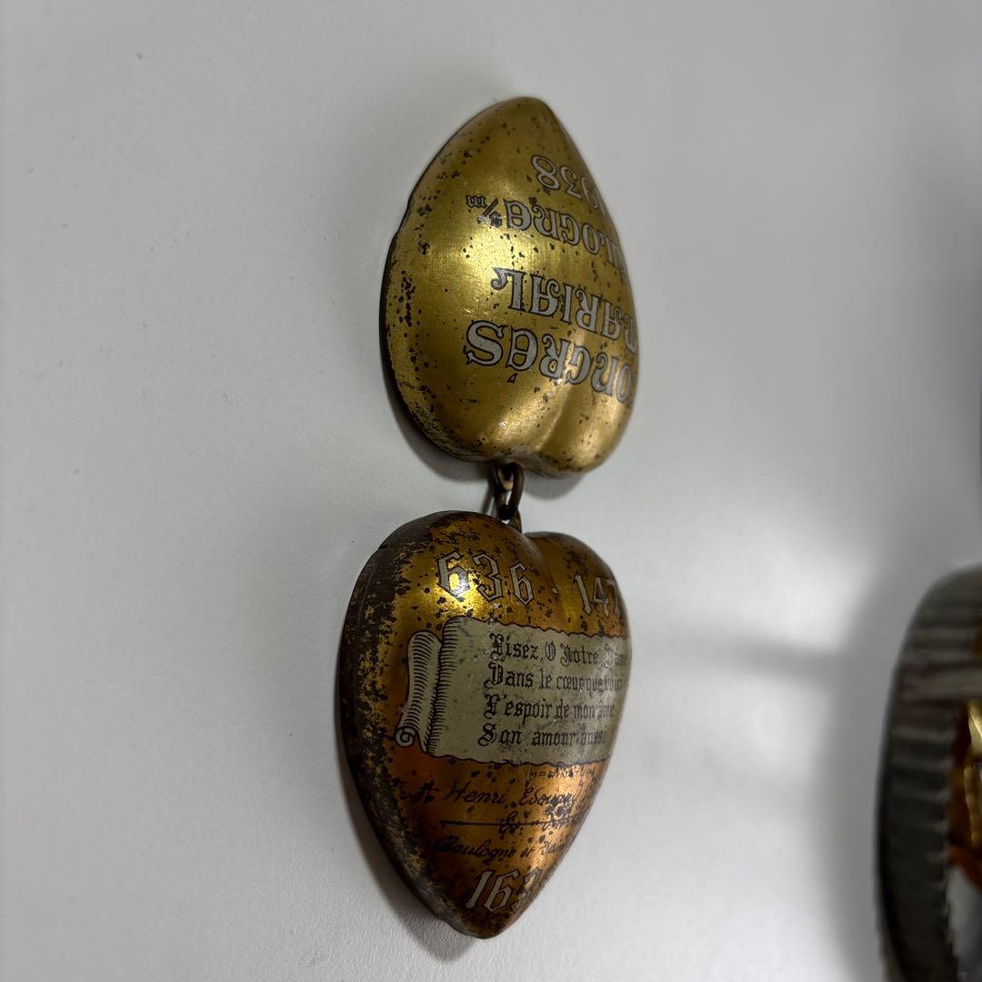 レア　ヴィンテージ　フランス　金のハート　ブリキ缶　ブリキオーナメント　小物入れ